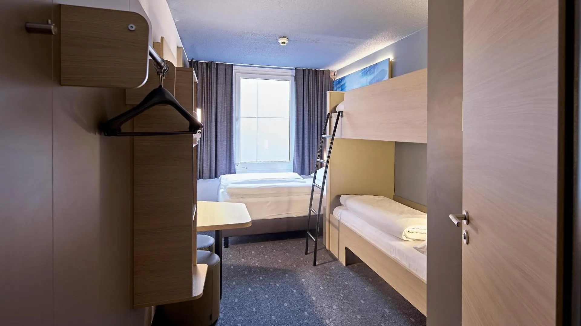 B&B Hotel Koeln-Airport